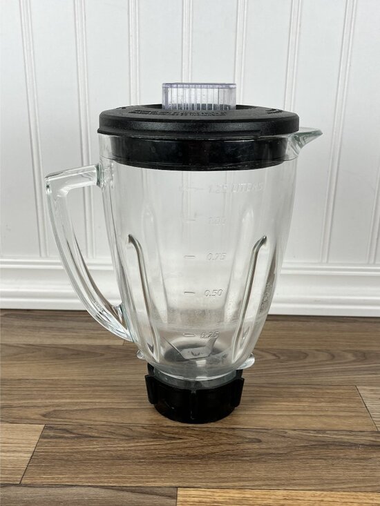 Oster Other - Oster Classic Blender BCBG08 Glass 6 Cup Pitcher NO Motor